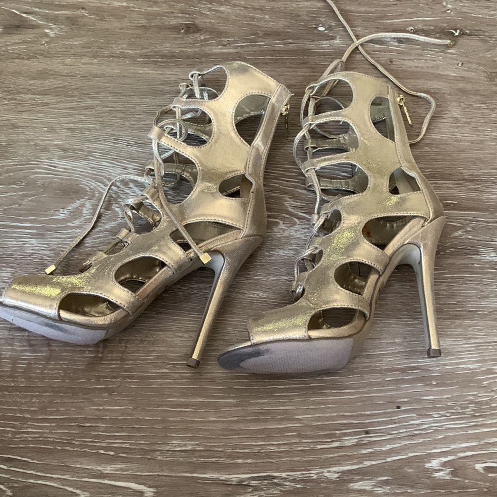 SOLD !!Breckelles gold strapped heels size 7 - Picture 5 of 16